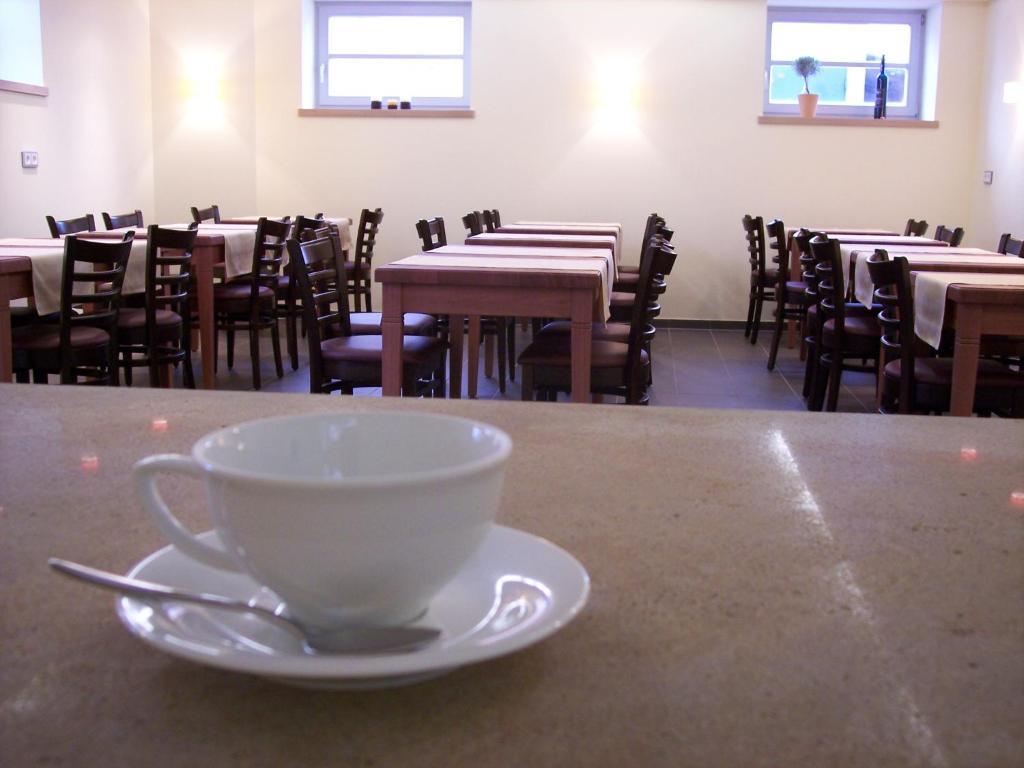 Rothweinhotel Wiesenbronn Bagian luar foto